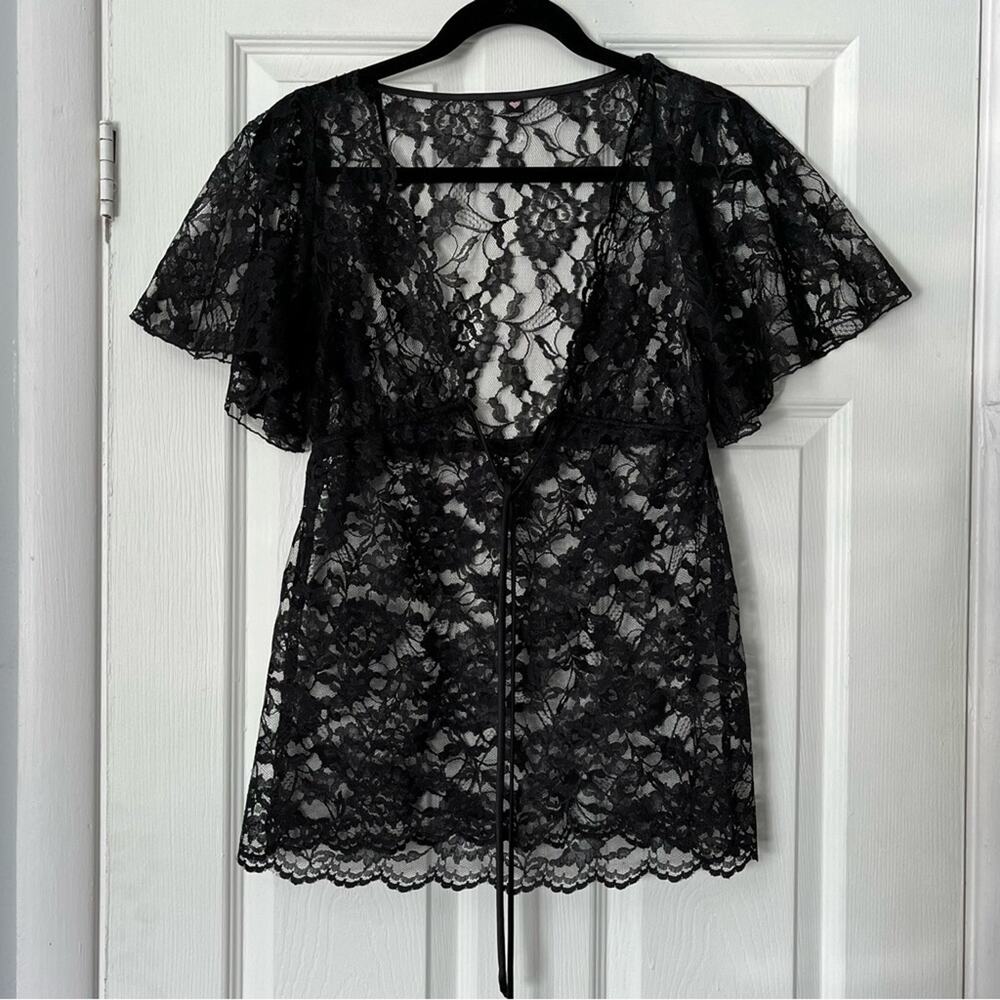 Love Squared [?] Lace Top - Size UNKNOWN